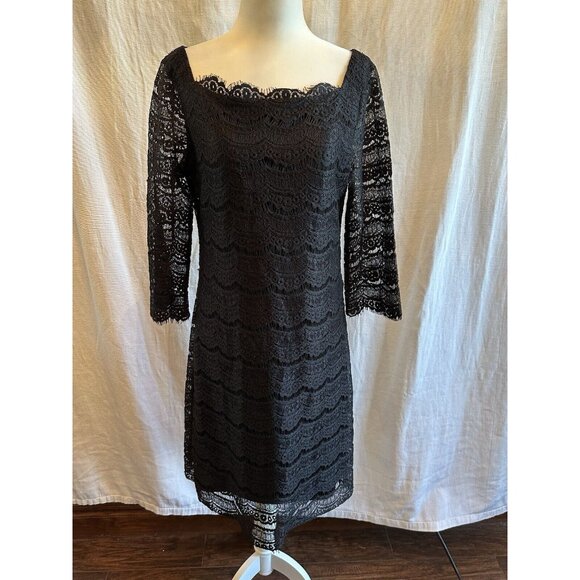 White House Black Market Dresses & Skirts - White House Black Market Scallop Victorian Lace Shift Cocktail‎ Party Dress Sz M